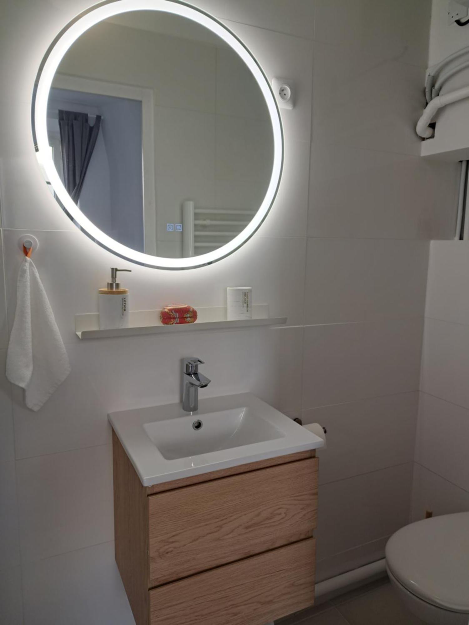 Agreable 2 Pieces - Rue Du Vieux Versailles Buitenkant foto